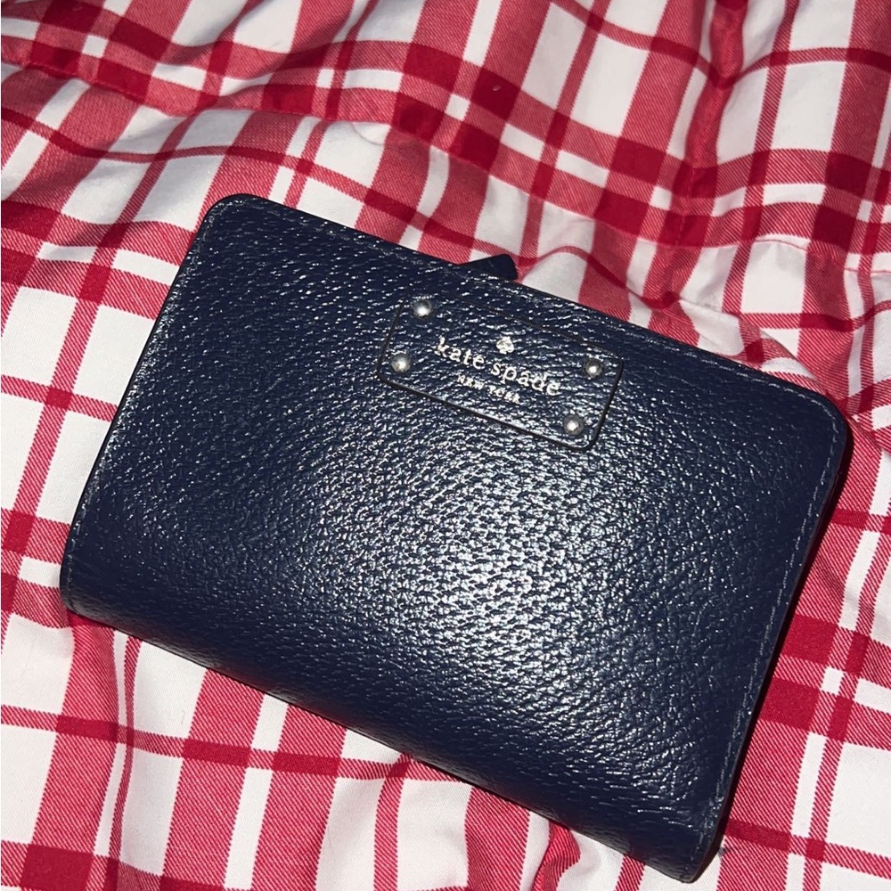 Navy Kate Spade Wallet, new condition